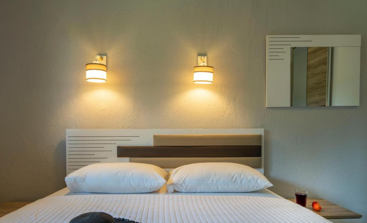 Exochiko Kalamitsi Apartment Luaran gambar