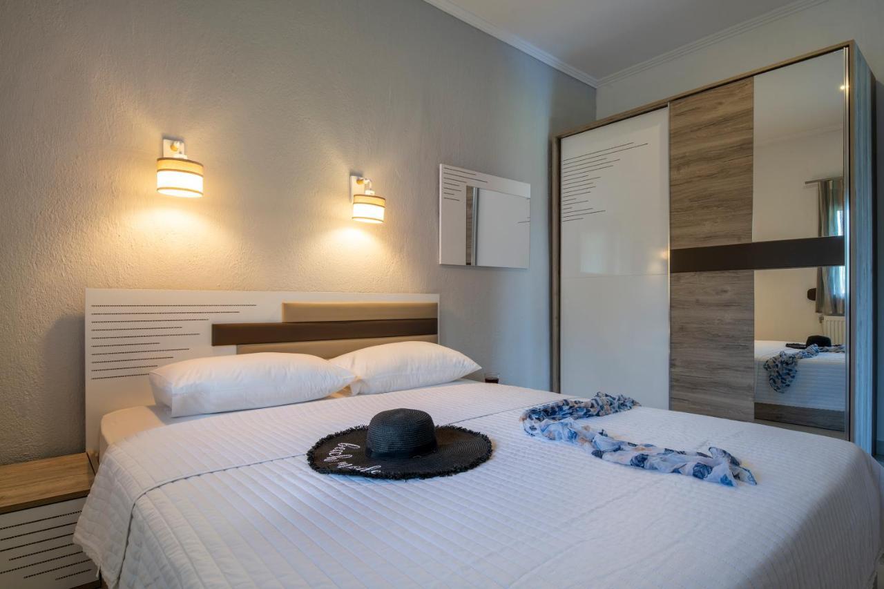 Exochiko Kalamitsi Apartment Luaran gambar